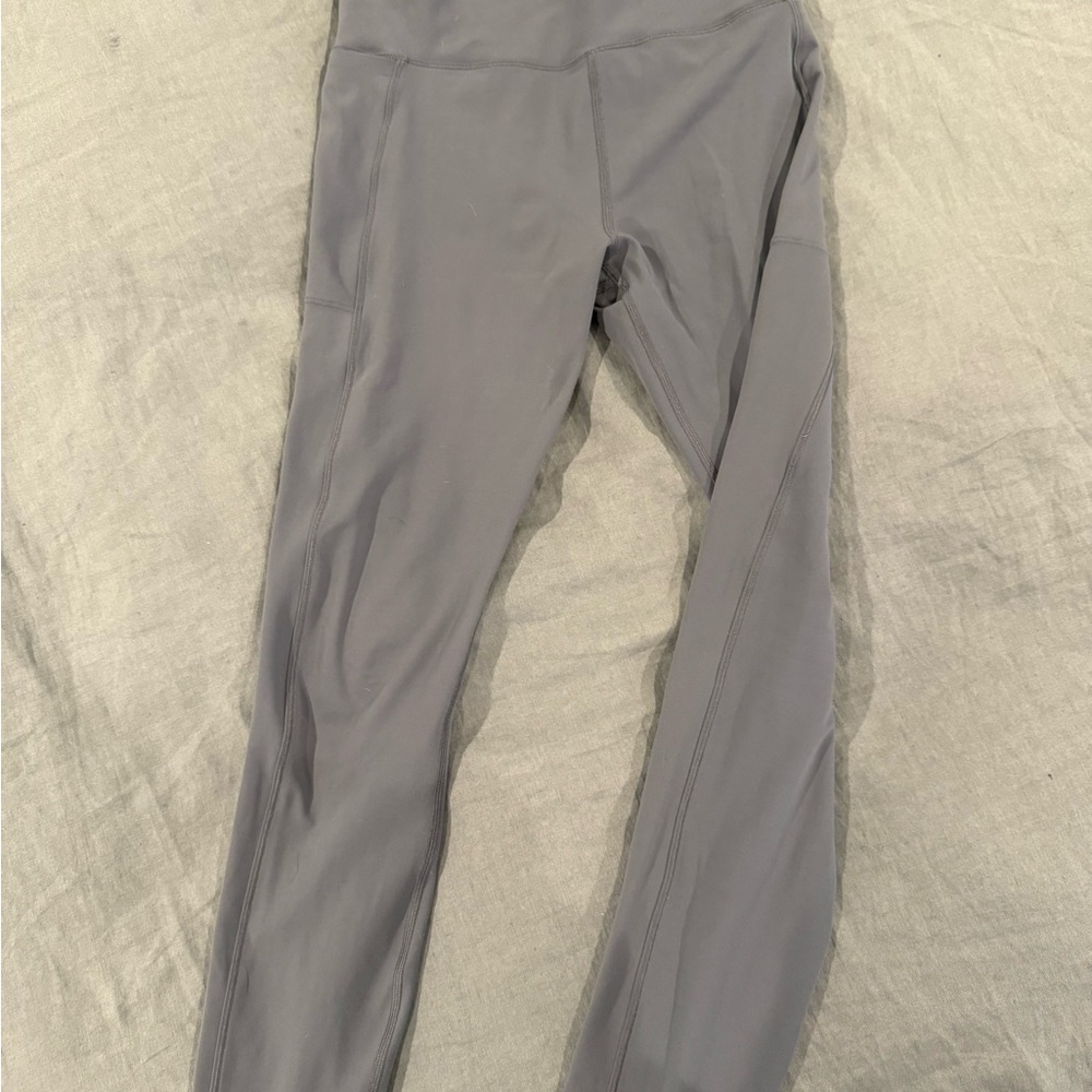 VUORI STUDIO POCKET LEGGING
Light Azure
Size: S